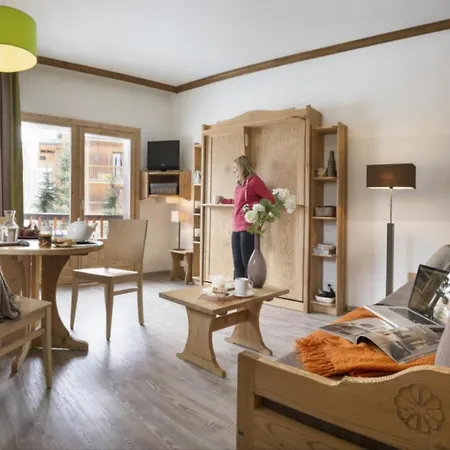 Les Chalets De Solaise S4/5p Mez. Üdülőközpont *